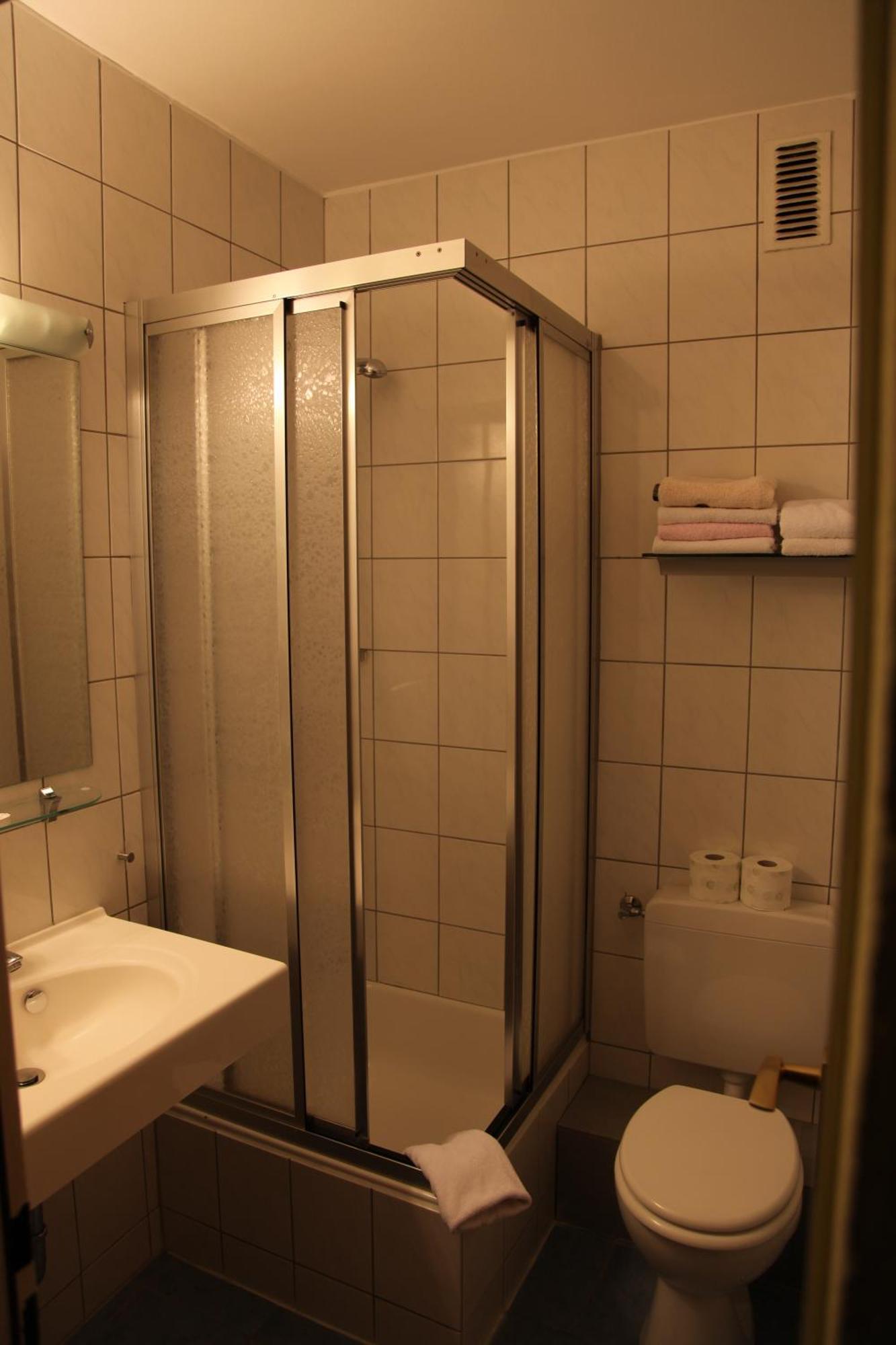 Breer S Hotel Schwerte Exterior photo